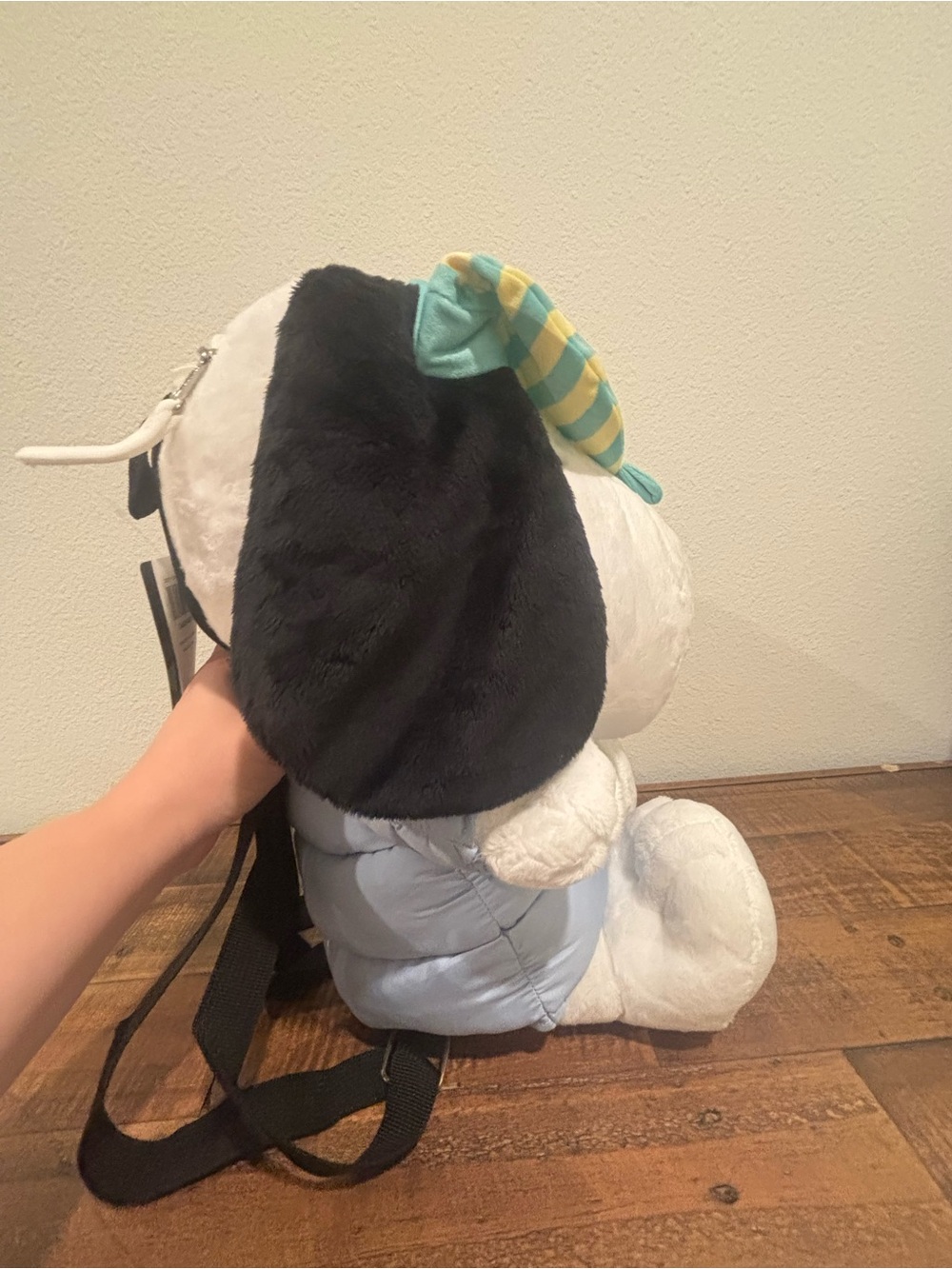 Peanuts Snoopy Plush Backpack-Hot Topic - Picture 11 of 15